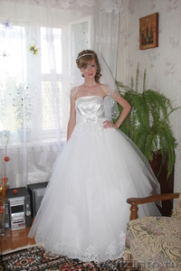 Продаю пышное свадебное платье - Изображение #1, Объявление #148518
