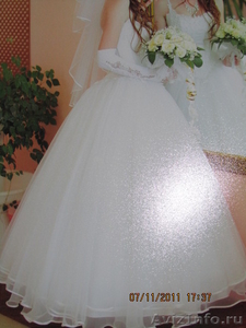 продаю б/у свадебное платье за 6.500 - Изображение #1, Объявление #678933